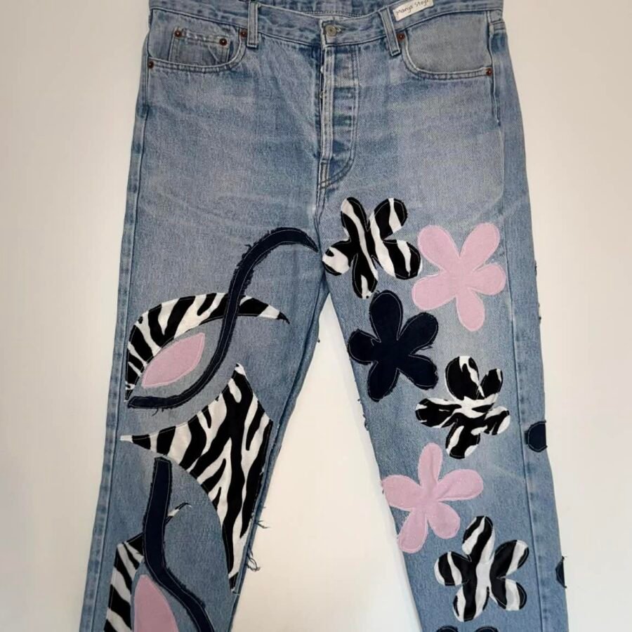 Jean upcyclé patchwork fleurs zèbre