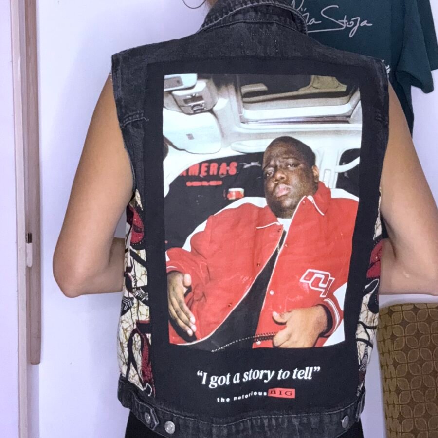 Veste en jean noir sans manches upcyclée Notorious Big