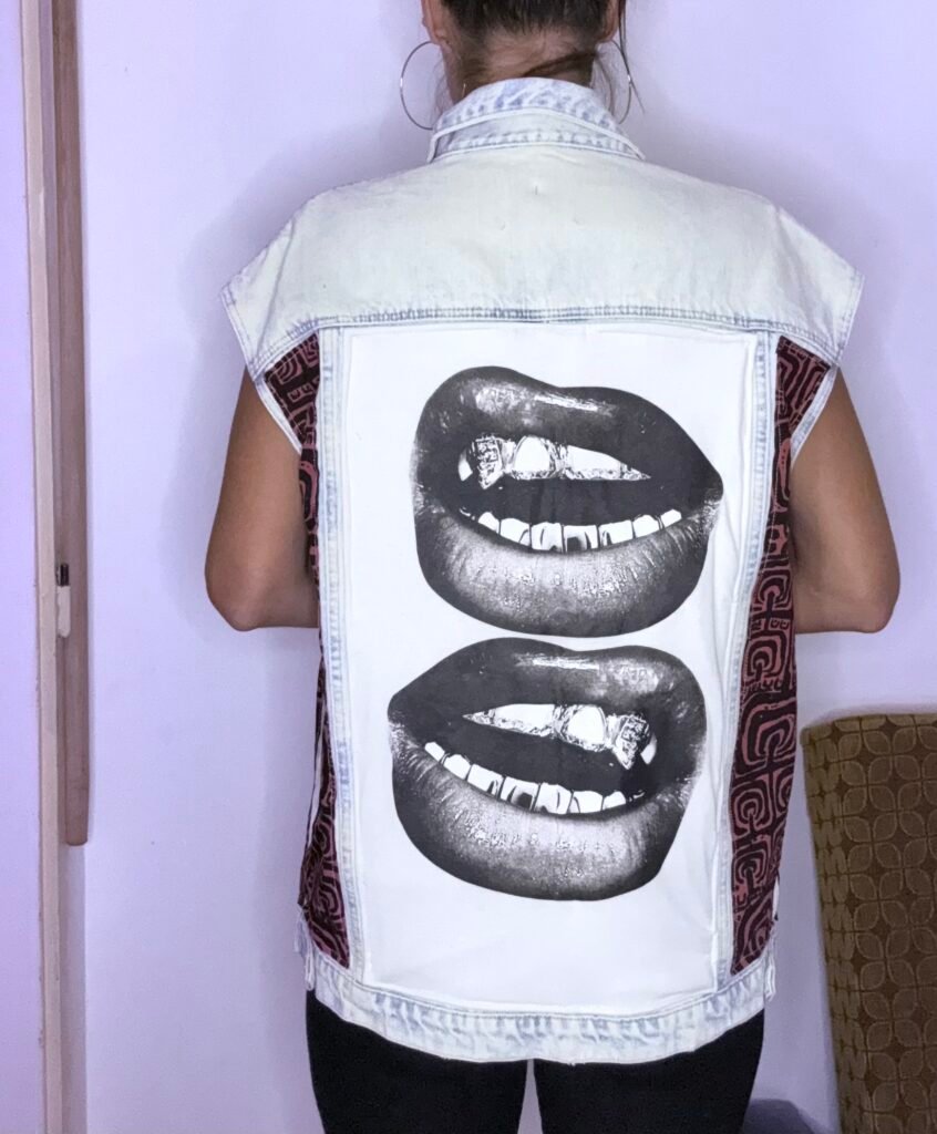 Veste en jean customisée - Double KISS
